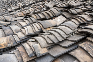 The many old roof tiles