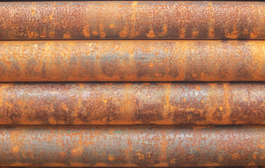 The pattern of rust on steel pipes in the construction area