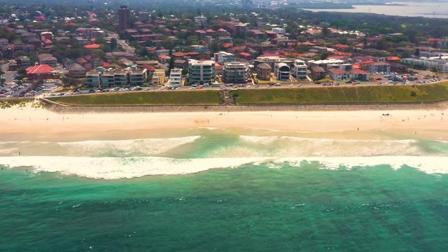 Aerial view of North Cronulla Beach in Sydney&rsquo;s south, Australia on a sunny day 