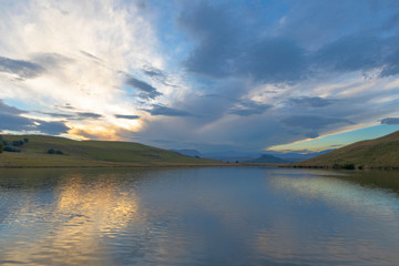Fototapeta premium Last light of the day reflect on the water