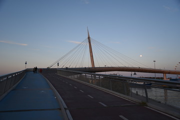 Obraz na płótnie Canvas Pescara Bridge at Sunset, Ponte del Mare, Abruzzo, Italy