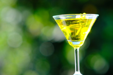 martini with green olives