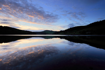 Autumn; Ladybower reservoir; Derwent Valley; Derbyshire; Peak District National Park; England; UK