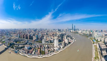 Fotobehang Nanpubrug A panoramic view of the city along the huangpu river in Shanghai, China