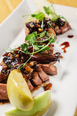 duck with apples and prunes