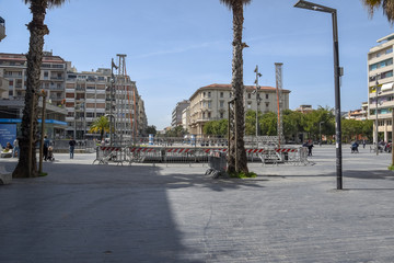 Fototapeta na wymiar Piazza Salotto in Pescara by Morning at Spring