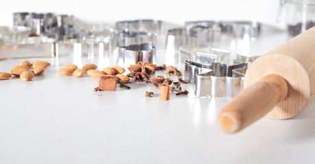 Preparation for baking gingerbreads.