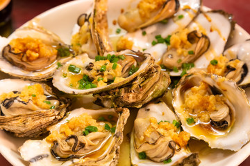 A dish of garlic oysters