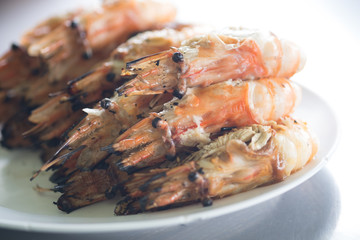 Thai grilled prawns (shrimps) without the shell