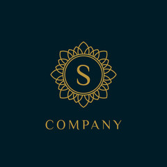 luxury monogram letter S logotype. premium brand icon. elegant alphabet/initial frame design vector. can be used for beauty industry, cosmetics, salon, boutique, spa, company, corporate, etc.