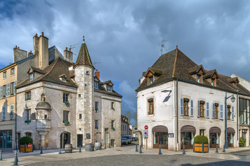 Fototapeta na wymiar Street in Beaune, France