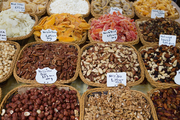 Dried fruit and nuts - 308105542