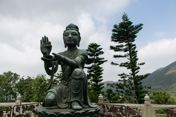 Fototapeta na wymiar statue of buddha in hong kong