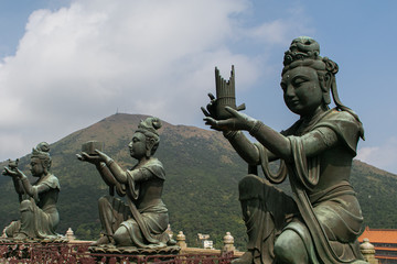Fototapeta na wymiar statue of buddha in hong kong