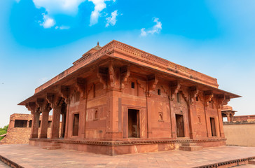 Obraz premium Mariam-uz-Zamani House at Fatehpur Sikri ,a town in the Agra District of Uttar Pradesh, India.