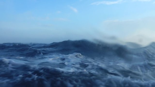 Video of strong waves in deep blue Aegean open sea