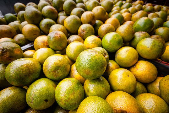 Productos del campo, frijol, maiz, alberja, papa, fresas, uchuba, cebolla de huevo, blanquillo, granos, pi&ntilde;a, tomate, papaya, platano, guayaba, productos de COlombia y Antioquia