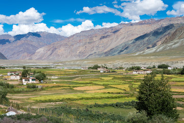 Fototapeta na wymiar Zanskar, India - Aug 15 2019 - Beautiful scenic view from Between Karsha and Padum in Zanskar, Ladakh, Jammu and Kashmir, India.