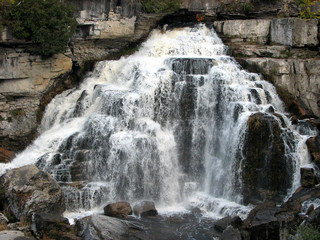 falls in Ontario