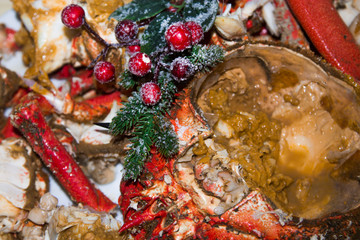 Fototapeta na wymiar seafood, crab cut into a tray for dinner or Christmas food
