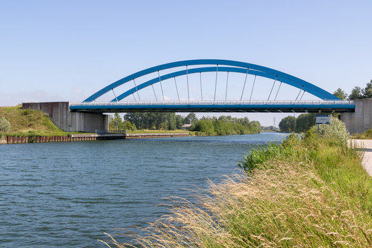 Pont de Coppenaxfort sur la dérivation du Canal de la Haute Colme