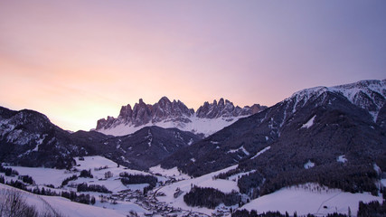 Südtirol Geisler Spitzen in der blauen Stunde