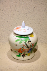 Chinese ceramic pot
