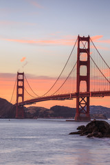 Coucher de soleil au Golden Bridge - San Francisco - USA
