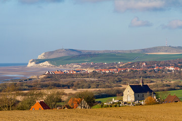 La chapelle de Tardinghen et le Cap Blanc-Nez
