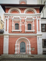 Obraz premium facade of an old Moscow building