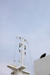 Ship signal equipment