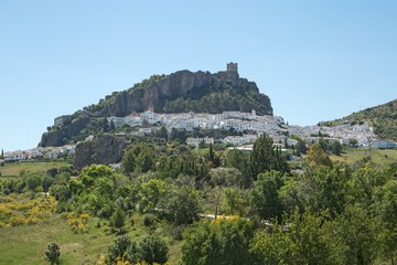 Fototapeta na wymiar Zahara de la sierra white village in Andalusia, Spain