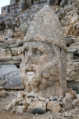 Obraz premium Head statue of I. Antiochos at ruins of Nemrut mountain