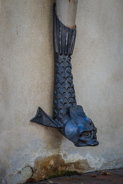 cast iron downspout