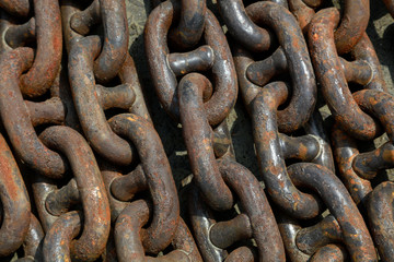 Oxide rusty ship anchor chain