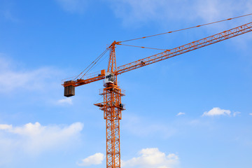 Tower crane bracket for construction site