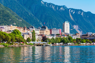 Montreux town on Lake Geneva - obrazy, fototapety, plakaty