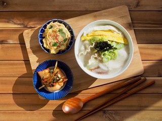 한국의 전통음식 떡 만두국 