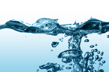 Obraz premium fresh natural drink water splash and water wave with bubbles air concept