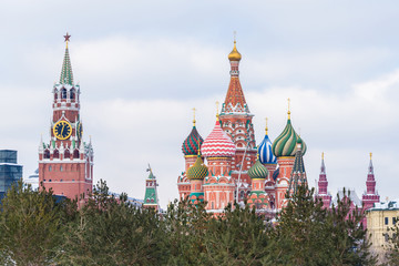 Fototapeta na wymiar St. Basil's Cathedral on Red Square of Moscow
