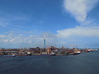 Fototapeta na wymiar port of steelworks