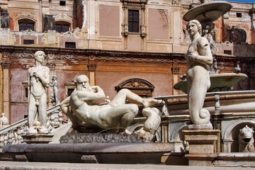 Fountain of shame on baroque Piazza Pretoria, Palermo, Sicily, Italy