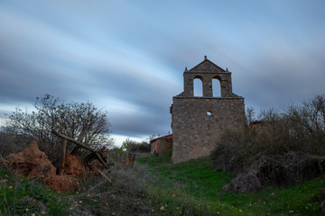 Fototapeta premium Abandoned church in Escobosa de Calatanazor, Soria