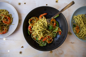 King prawns and pesto sauce with spaghetti