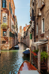 Obraz na płótnie Canvas Venice canal scene in Italy