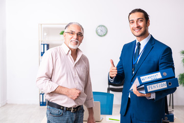Financial advisor giving retirement advice to old man