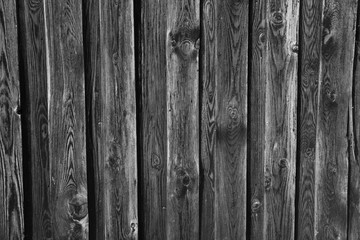 eine alte dunkle Bretterwand