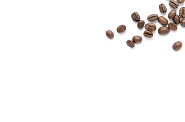 Naklejka premium Coffee beans. Isolated on a white background.