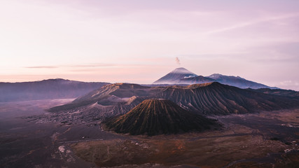 Incroyable panorama du Mont Bromo à Java en Indonésie © Chilapse