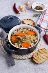 Minced meat with vegetables and beans